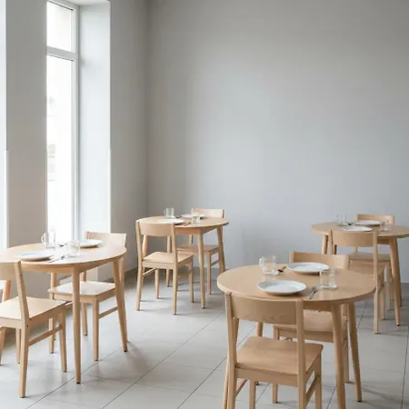 شقة فندقية Anka Ra 06 *